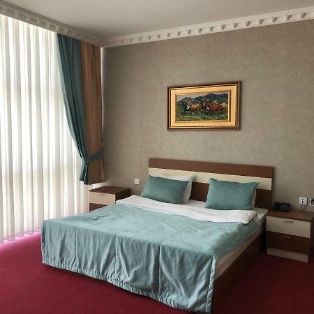 Bridge Hotel Баку Екстериор снимка
