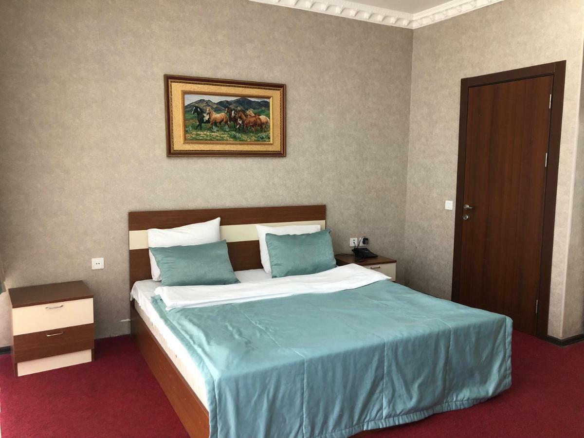Bridge Hotel Баку Екстериор снимка